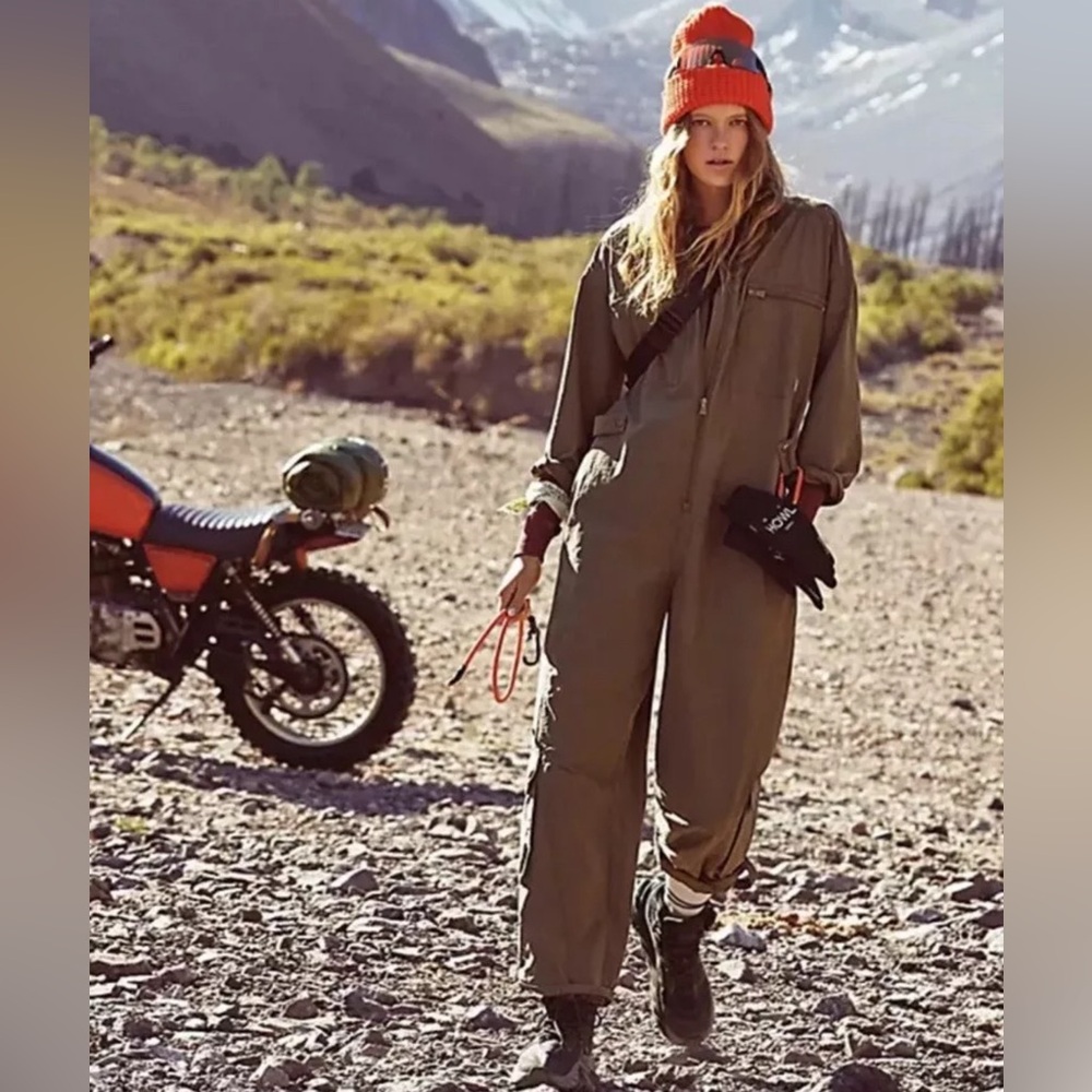 Free people mesmerize me coveralls utility jumpsuit army green size S